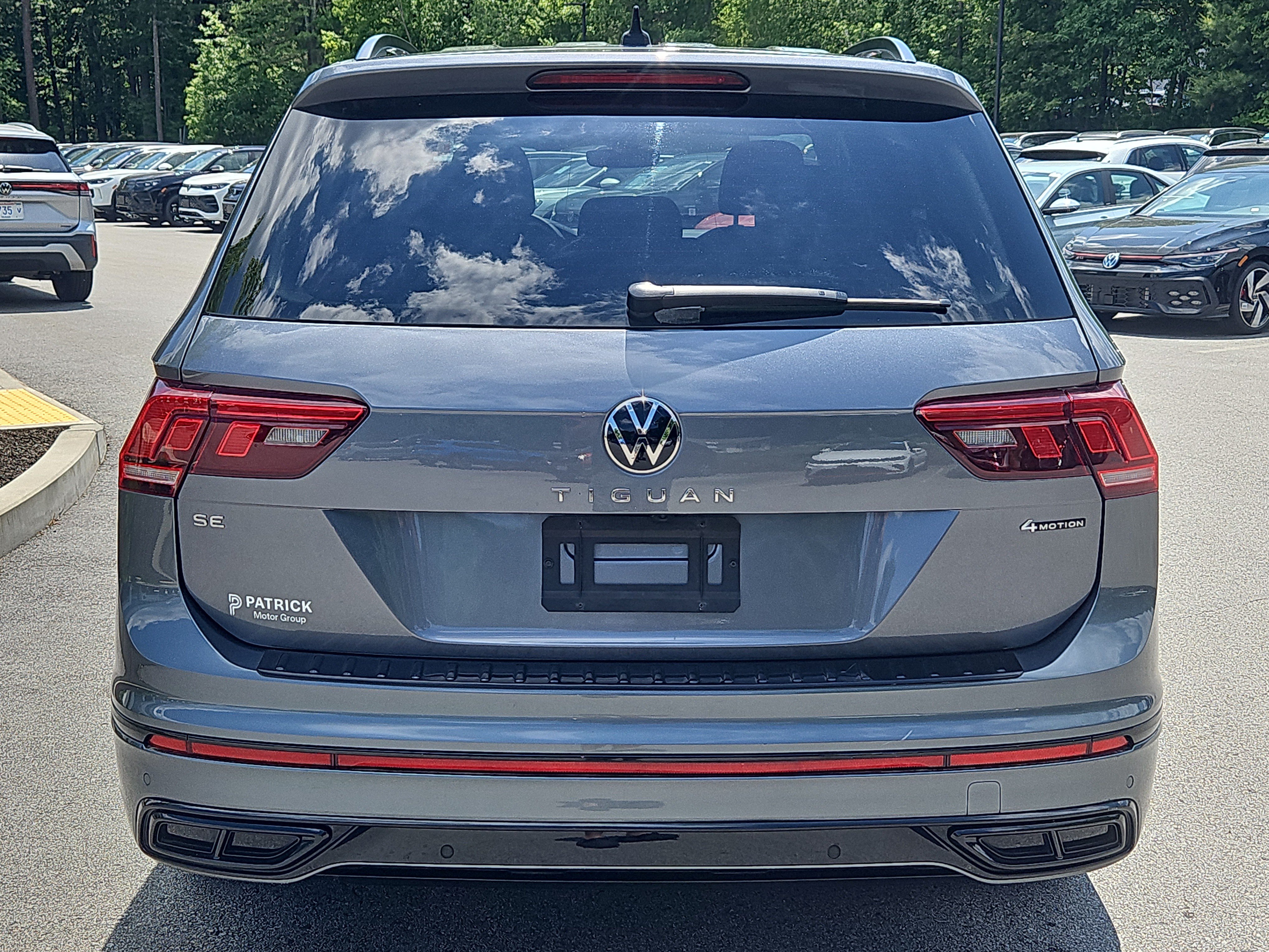 Certified 2024 Volkswagen Tiguan SE R-Line AWD/4WD image 28