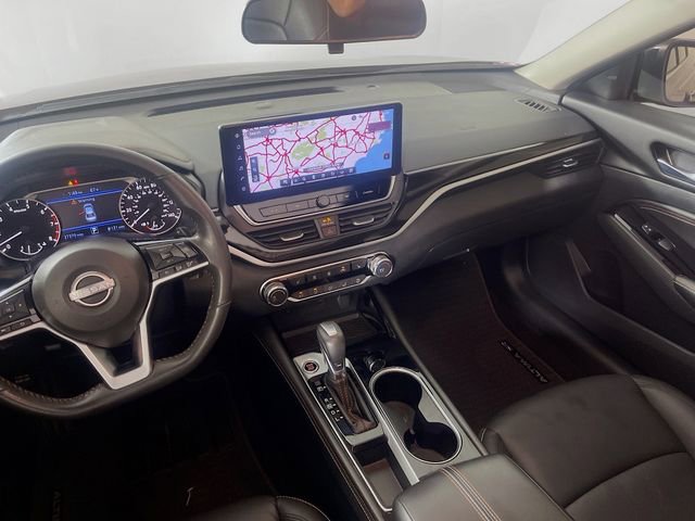 Used 2023 Nissan Altima 2.5 SR w/ SR Premium Package image 25