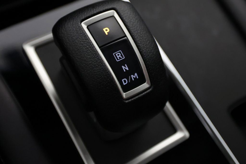 Used 2024 Mitsubishi Outlander ES image 24