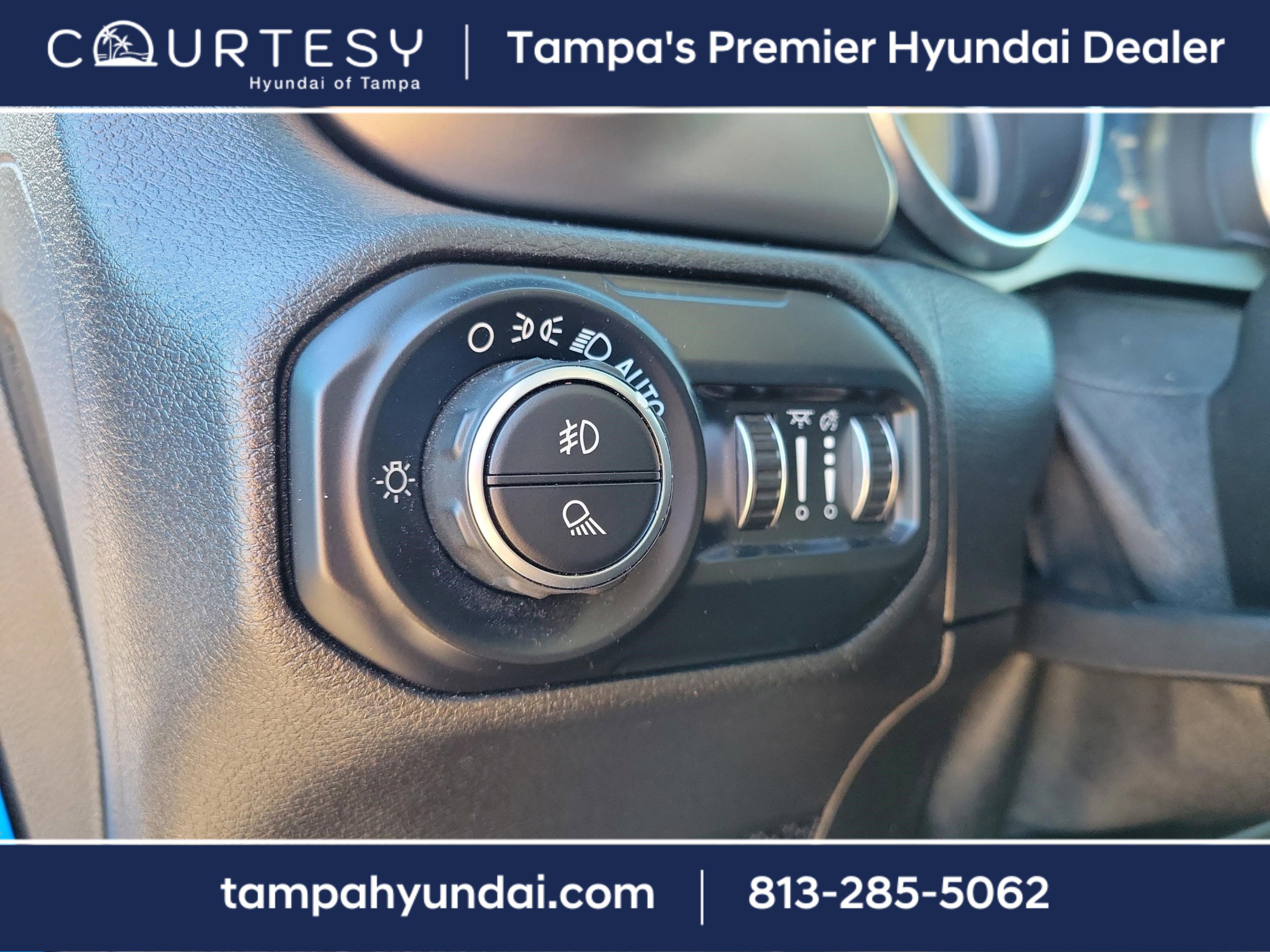 Used 2021 Jeep Gladiator Sport image 20