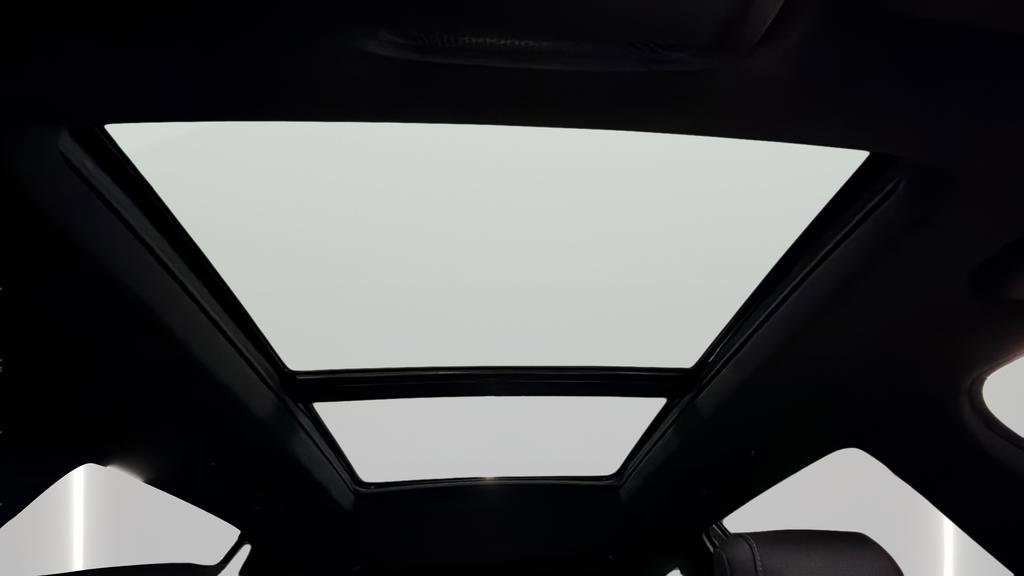 Used 2022 Cadillac XT6 Sport w/ Platinum Package image 31