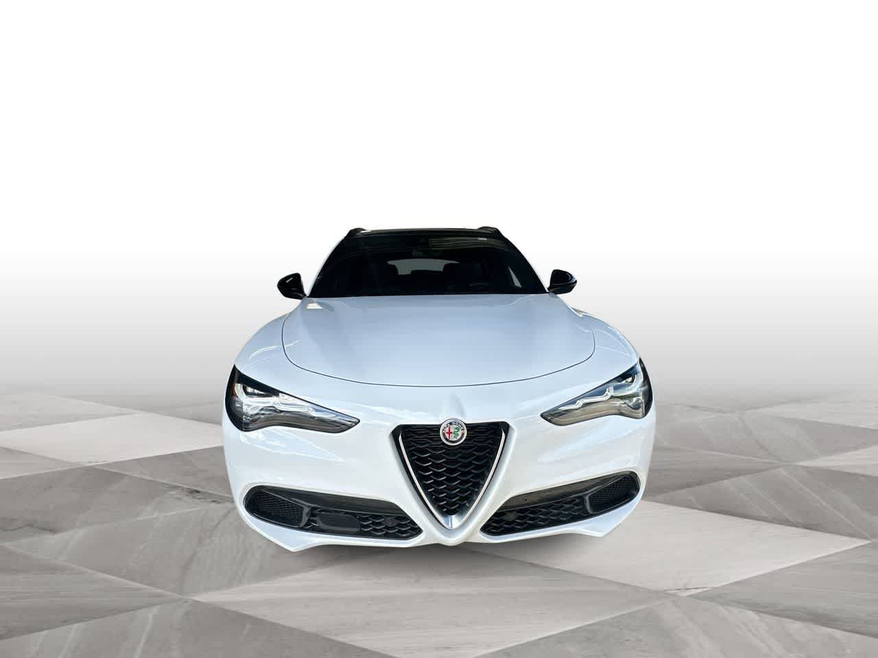 Used 2024 Alfa Romeo Stelvio Ti AWD/4WD image 3