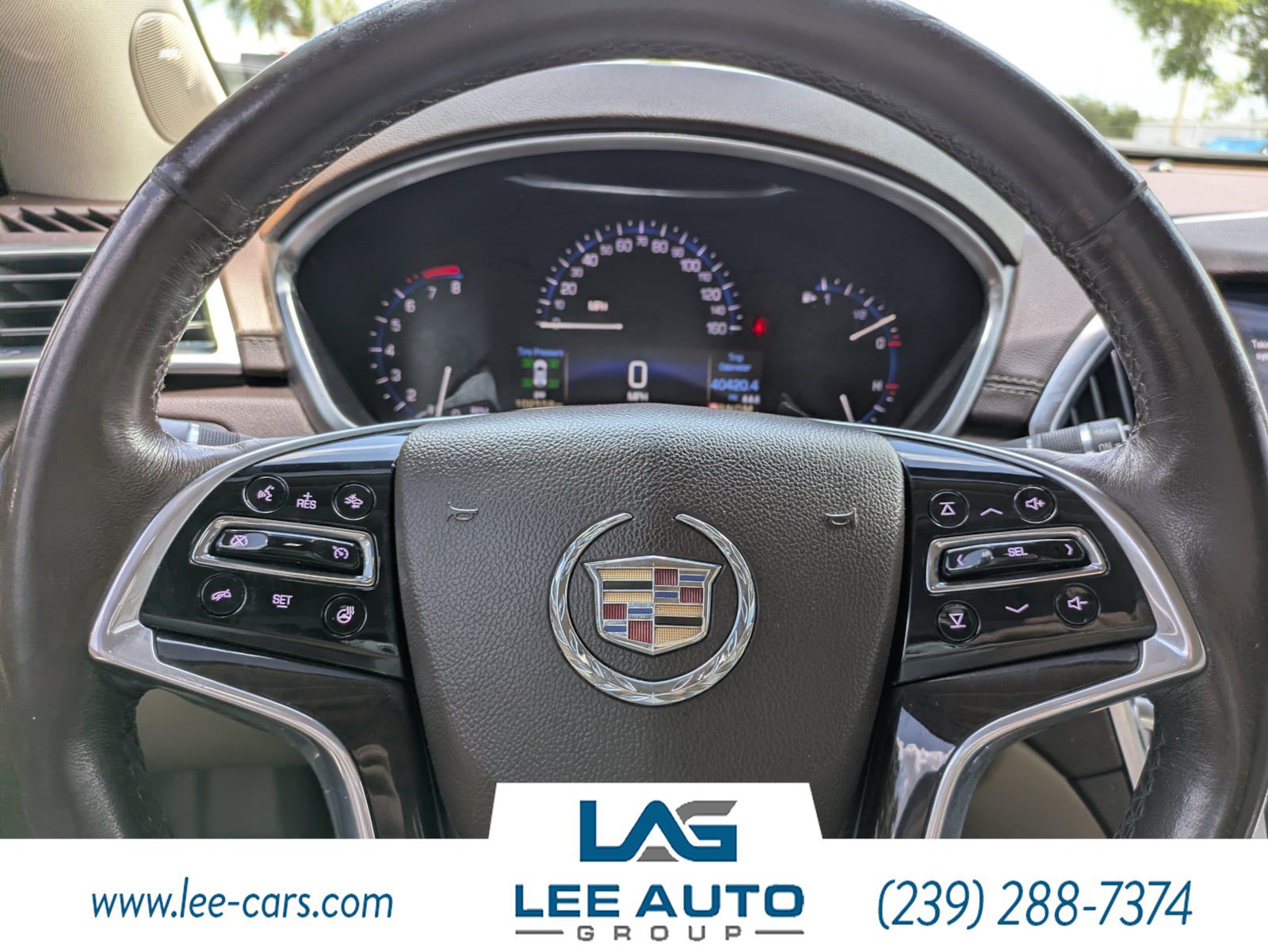 Used 2015 Cadillac SRX Luxury w/ Driver Awareness Package FWD image 23