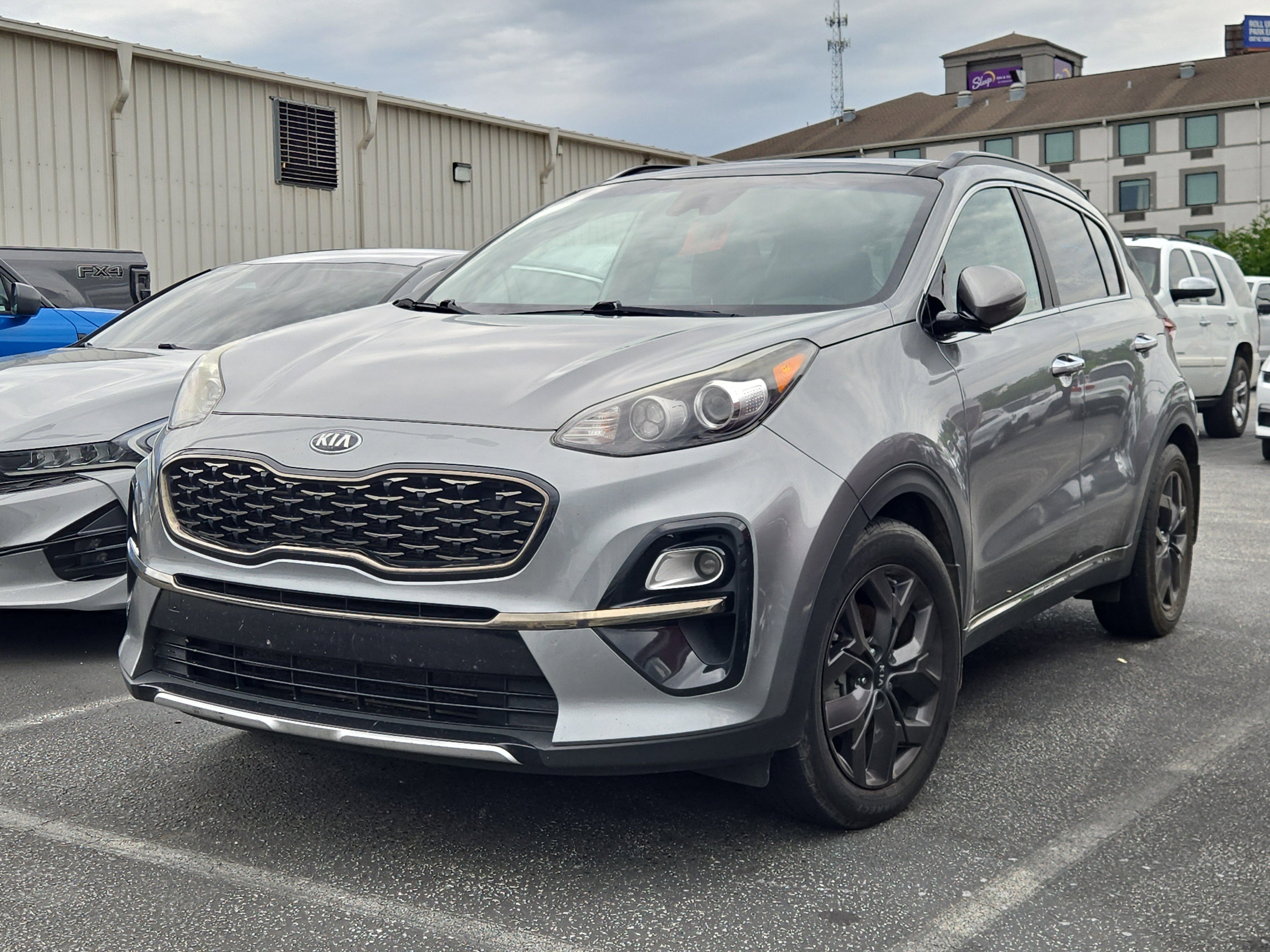 Used 2020 Kia Sportage S w/ S FWD Sunroof Package image 1