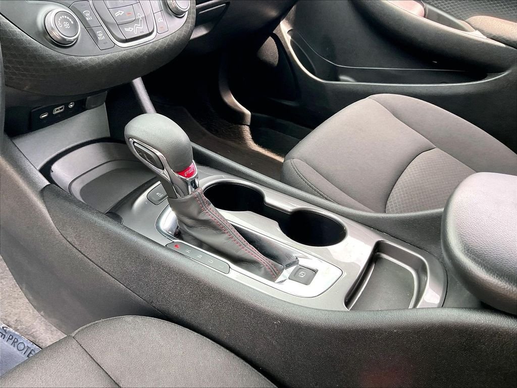 Used 2024 Chevrolet Malibu RS FWD image 19