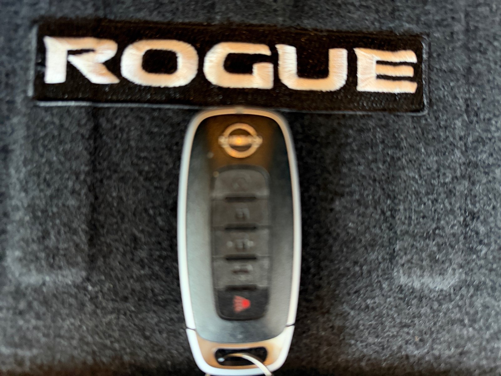 Used 2025 Nissan Rogue SV FWD image 28