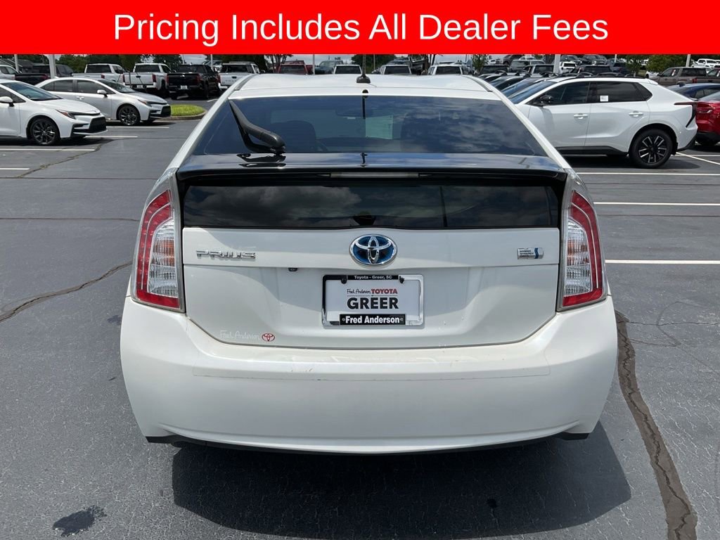 Used 2015 Toyota Prius Four FWD image 16