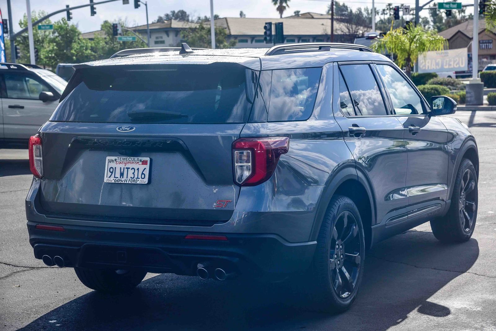 Certified 2023 Ford Explorer ST w/ Equipment Group 401A image 4