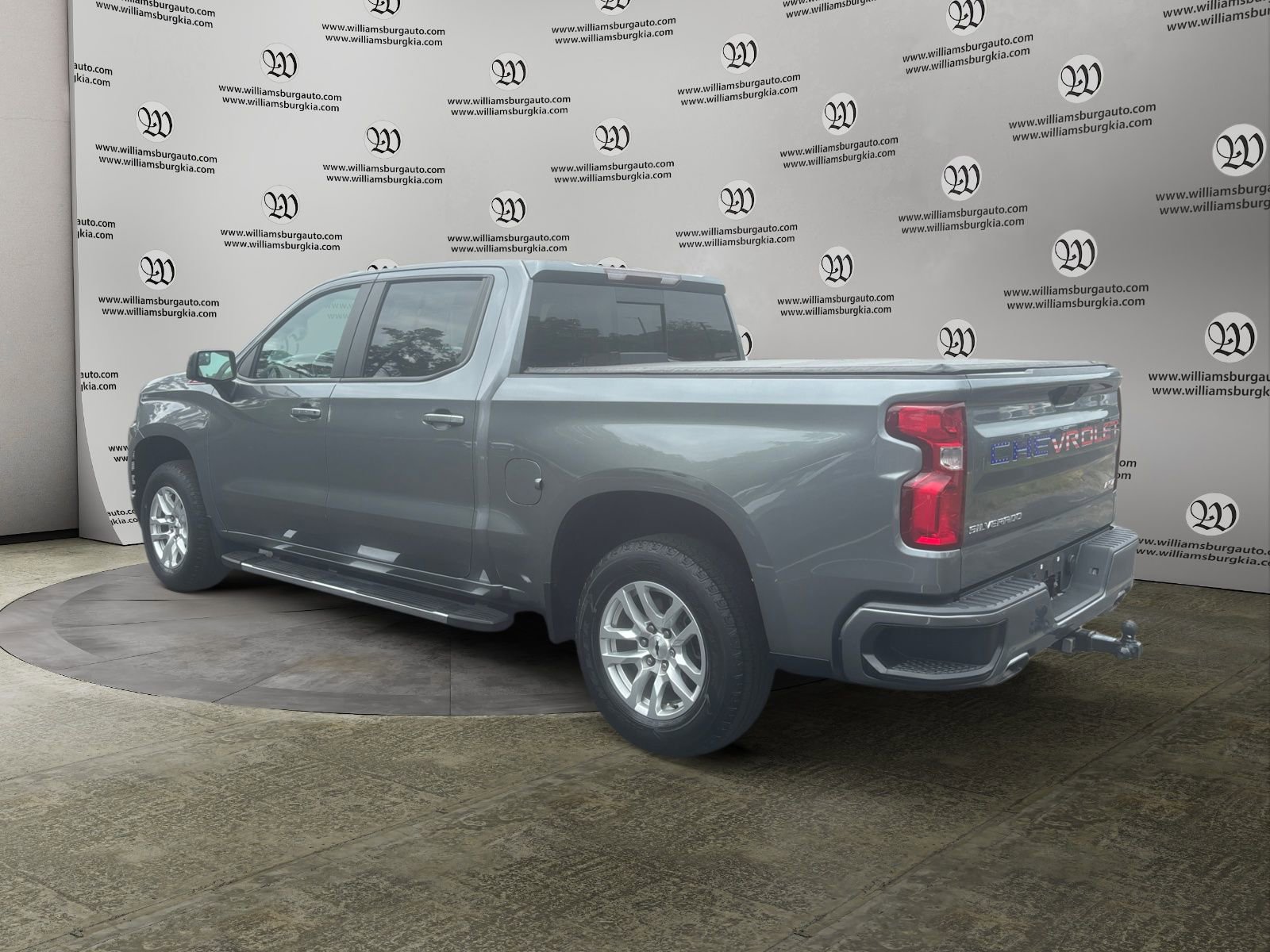 Used 2021 Chevrolet Silverado 1500 RST w/ Convenience Package II AWD/4WD image 3
