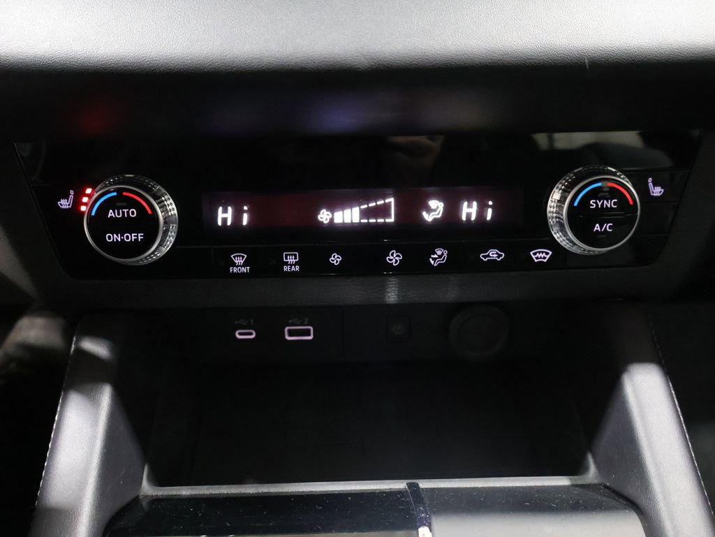 Used 2024 Mitsubishi Outlander SEL image 30
