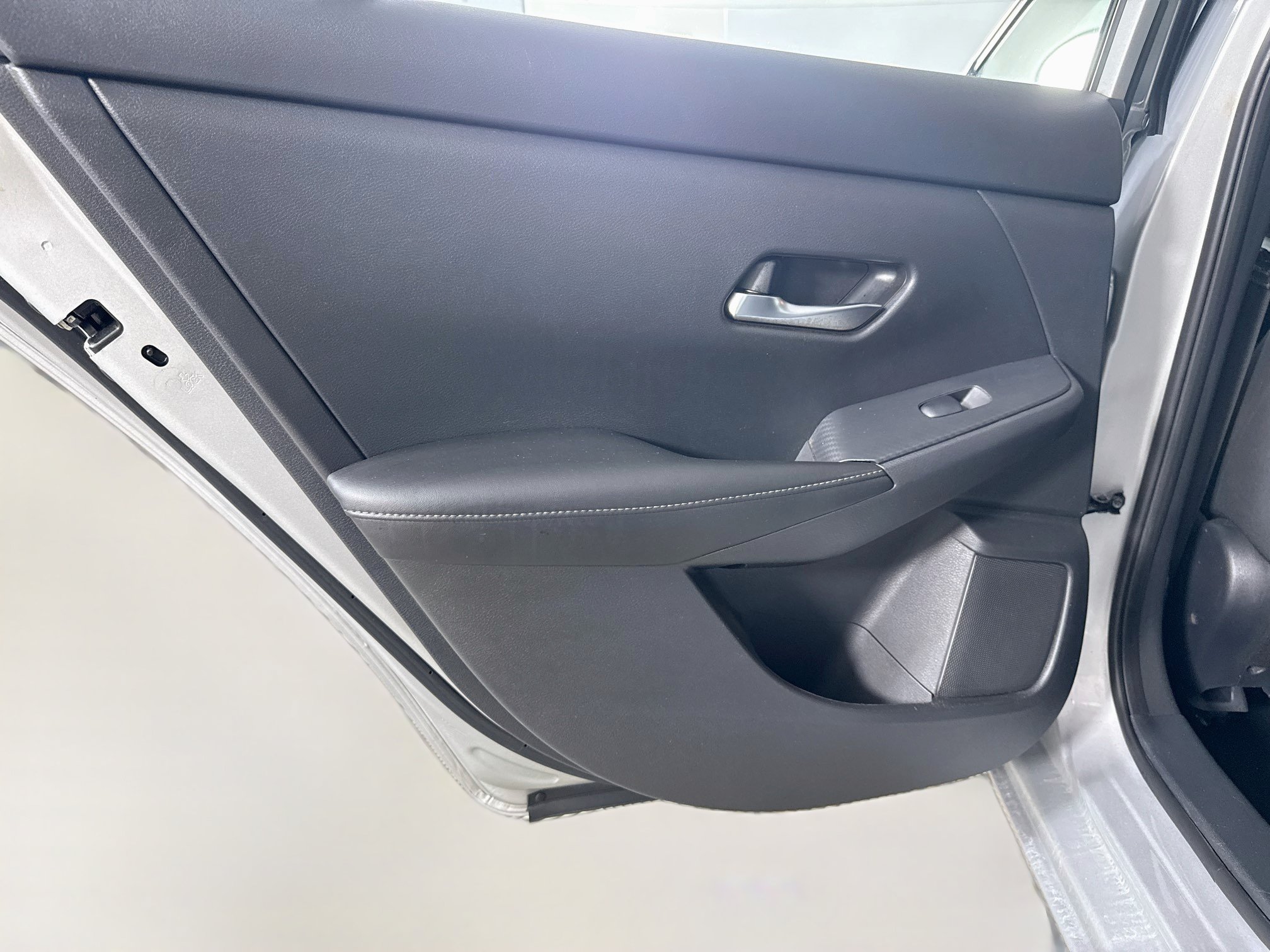 Used 2020 Nissan Sentra SV FWD image 26