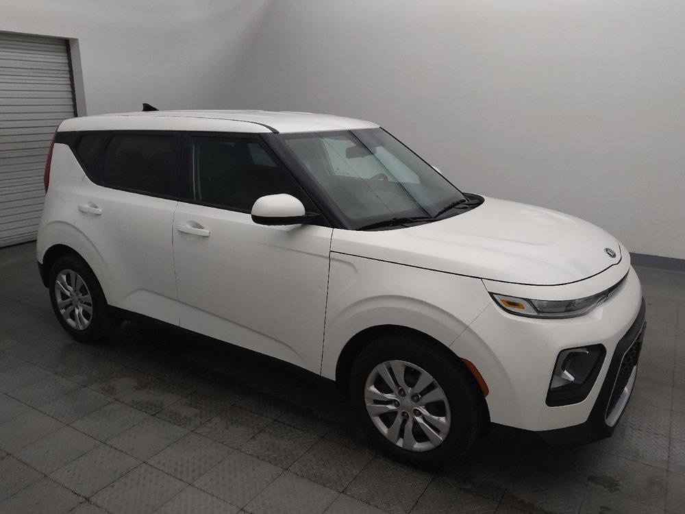 Used 2020 Kia Soul LX FWD image 11