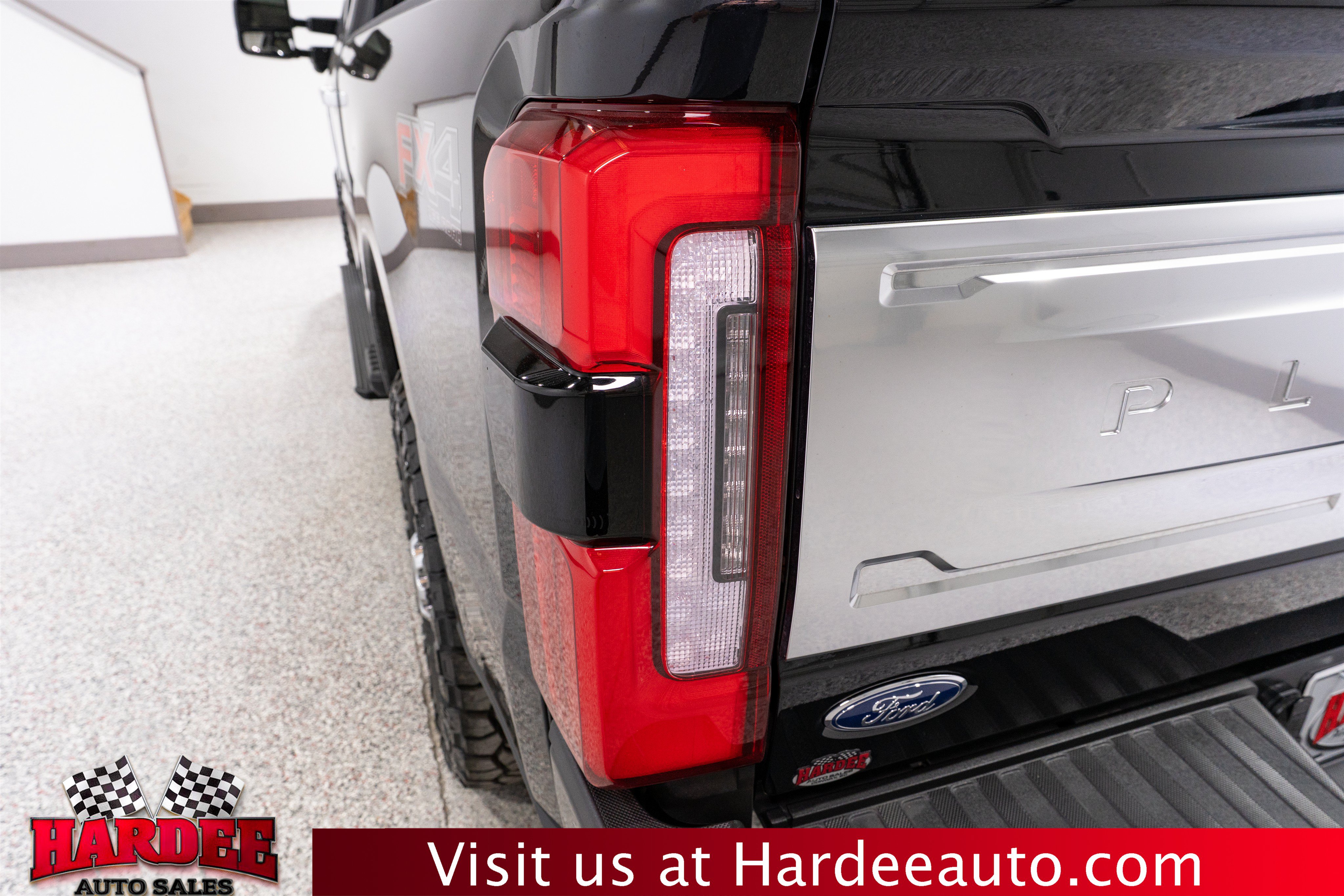 Used 2026 Ford F250 Platinum w/ Platinum Plus Package AWD/4WD image 9