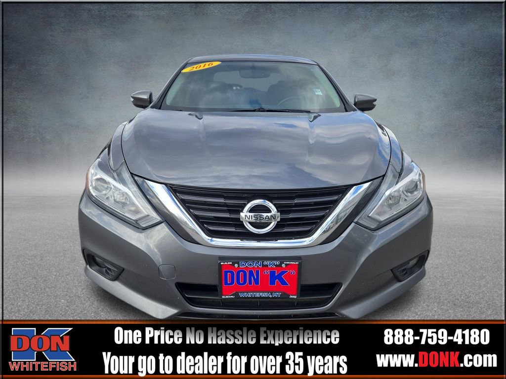 Used 2016 Nissan Altima 2.5 SV w/ Convenience Package image 3