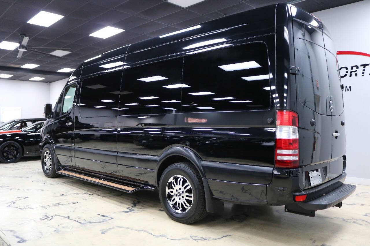 Used 2011 Mercedes-Benz Sprinter 2500 image 3
