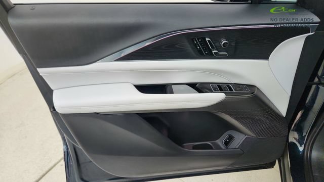 Used 2024 Cadillac Lyriq Luxury RWD image 37