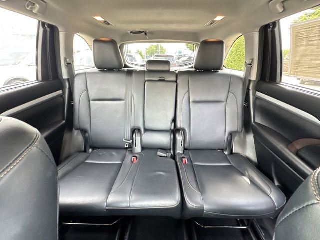 Used 2017 Toyota Highlander XLE AWD/4WD image 26