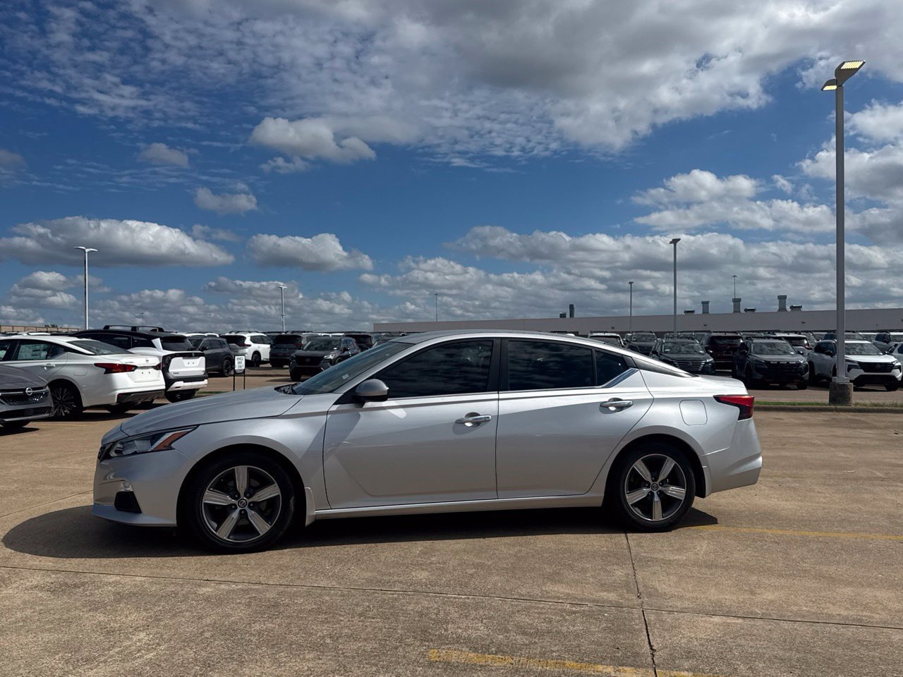 Used 2020 Nissan Altima 2.5 S w/ Driver Assist Package FWD image 14