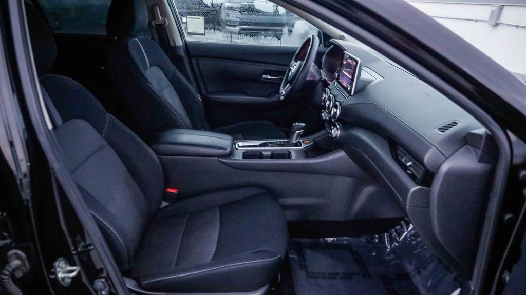 Used 2021 Nissan Sentra SV w/ Trunk Package image 17