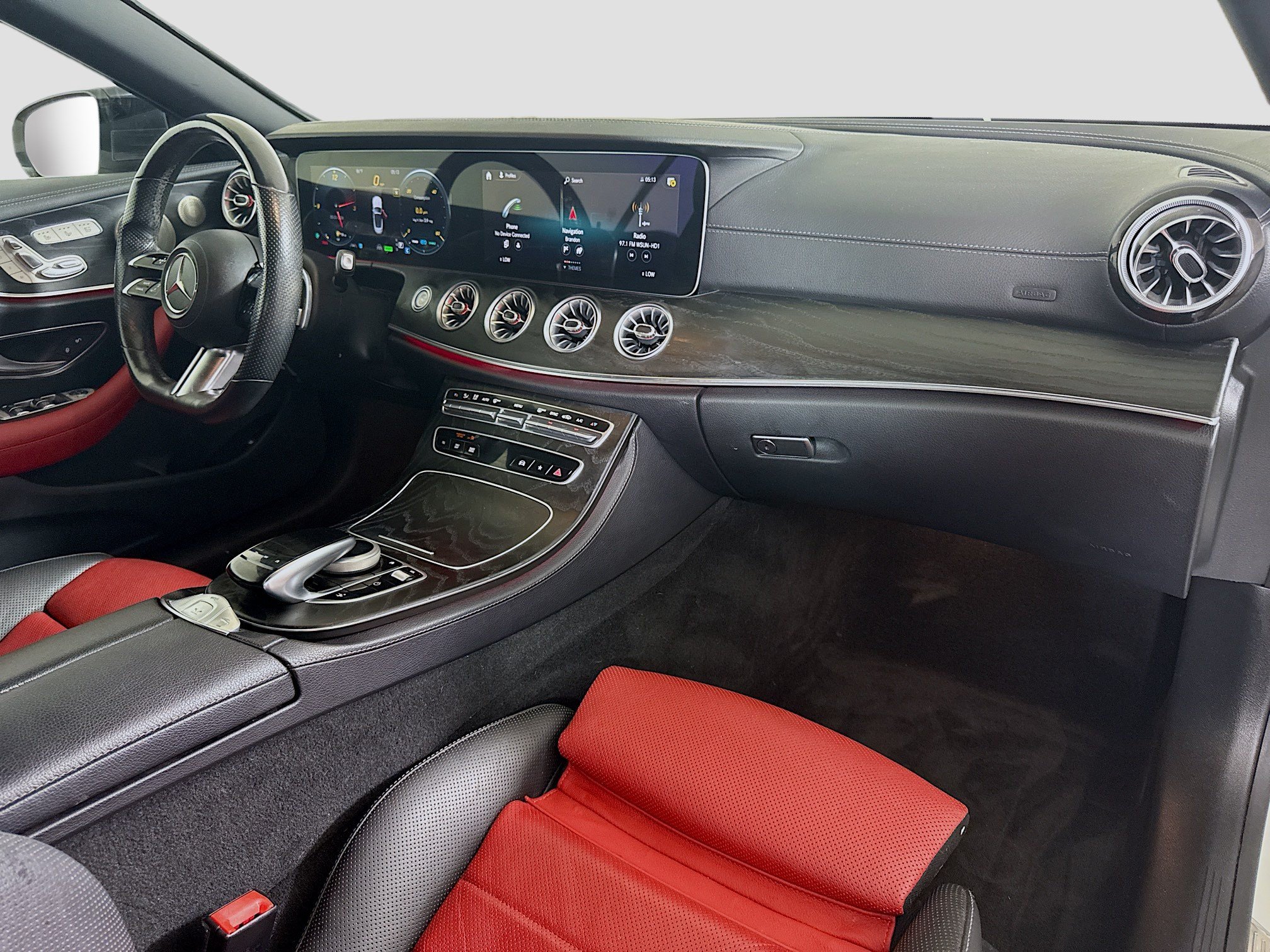 Used 2022 Mercedes-Benz E 450 Cabriolet w/ AMG Line image 28