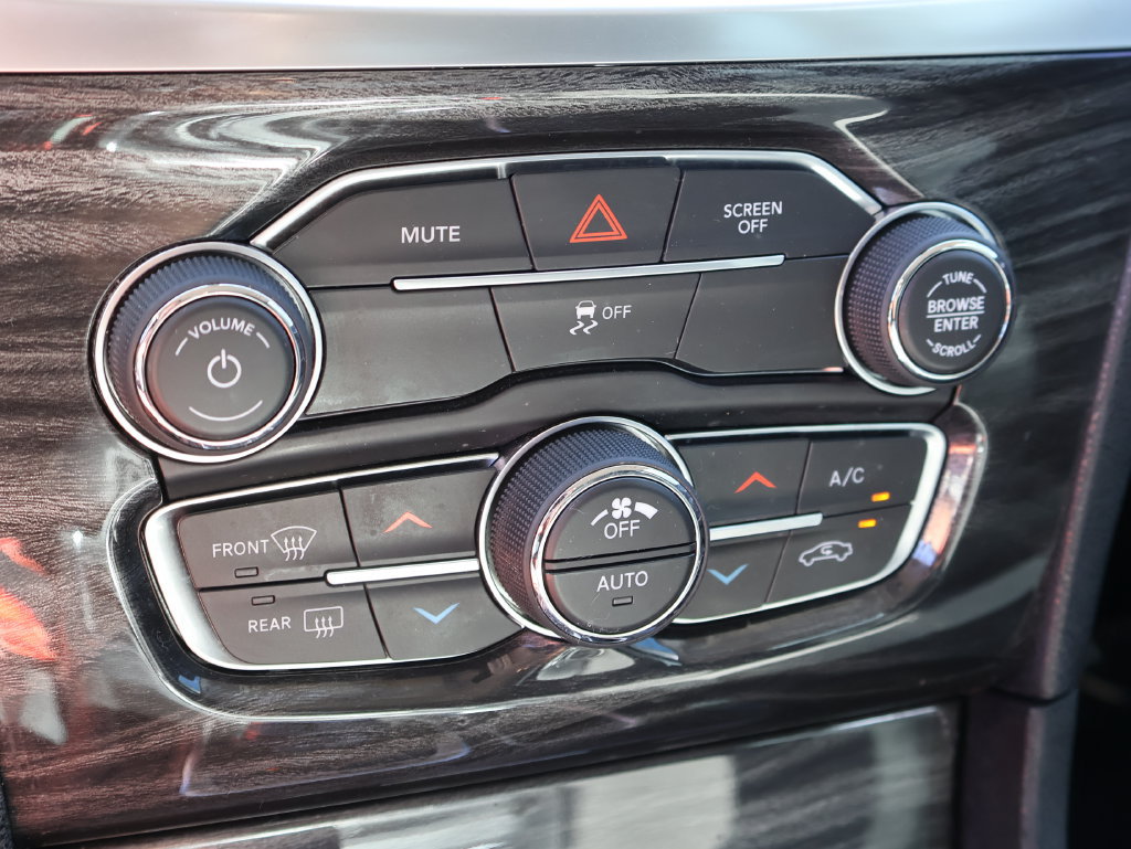 Used 2019 Chrysler 300 Touring w/ Driver Convenience Group RWD image 35