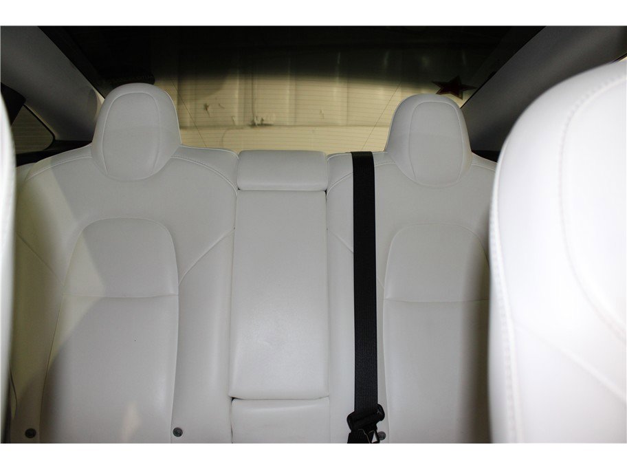 Used 2021 Tesla Model 3 Standard Range Plus image 23