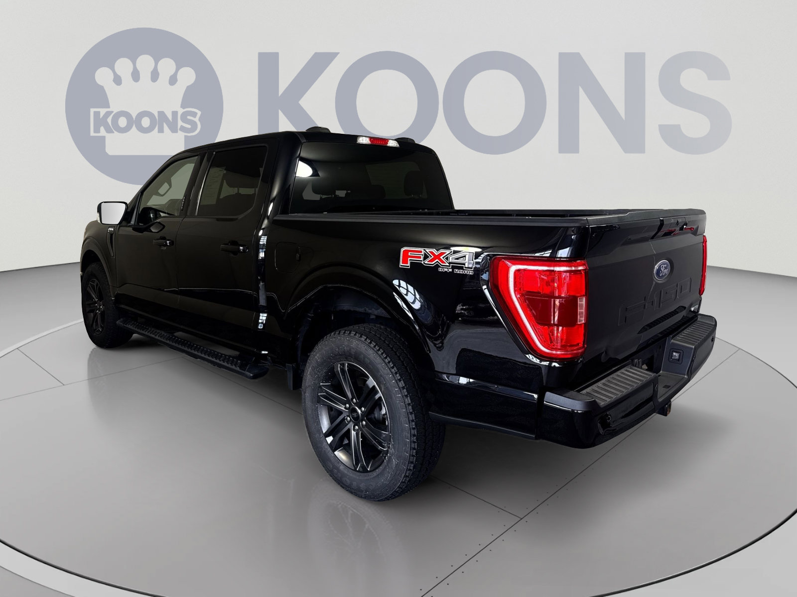 Used 2022 Ford F150 XLT w/ Equipment Group 302A High AWD/4WD image 4