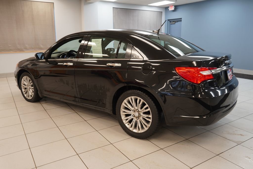 Used 2012 Chrysler 200 Limited w/ Sun/Sound Group image 8