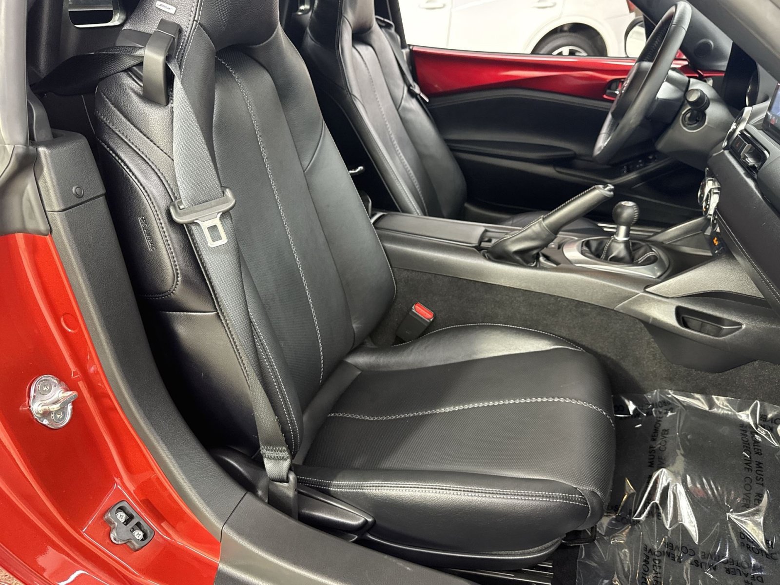 Used 2022 MAZDA MX-5 Miata Grand Touring w/ Weather Package RWD image 38