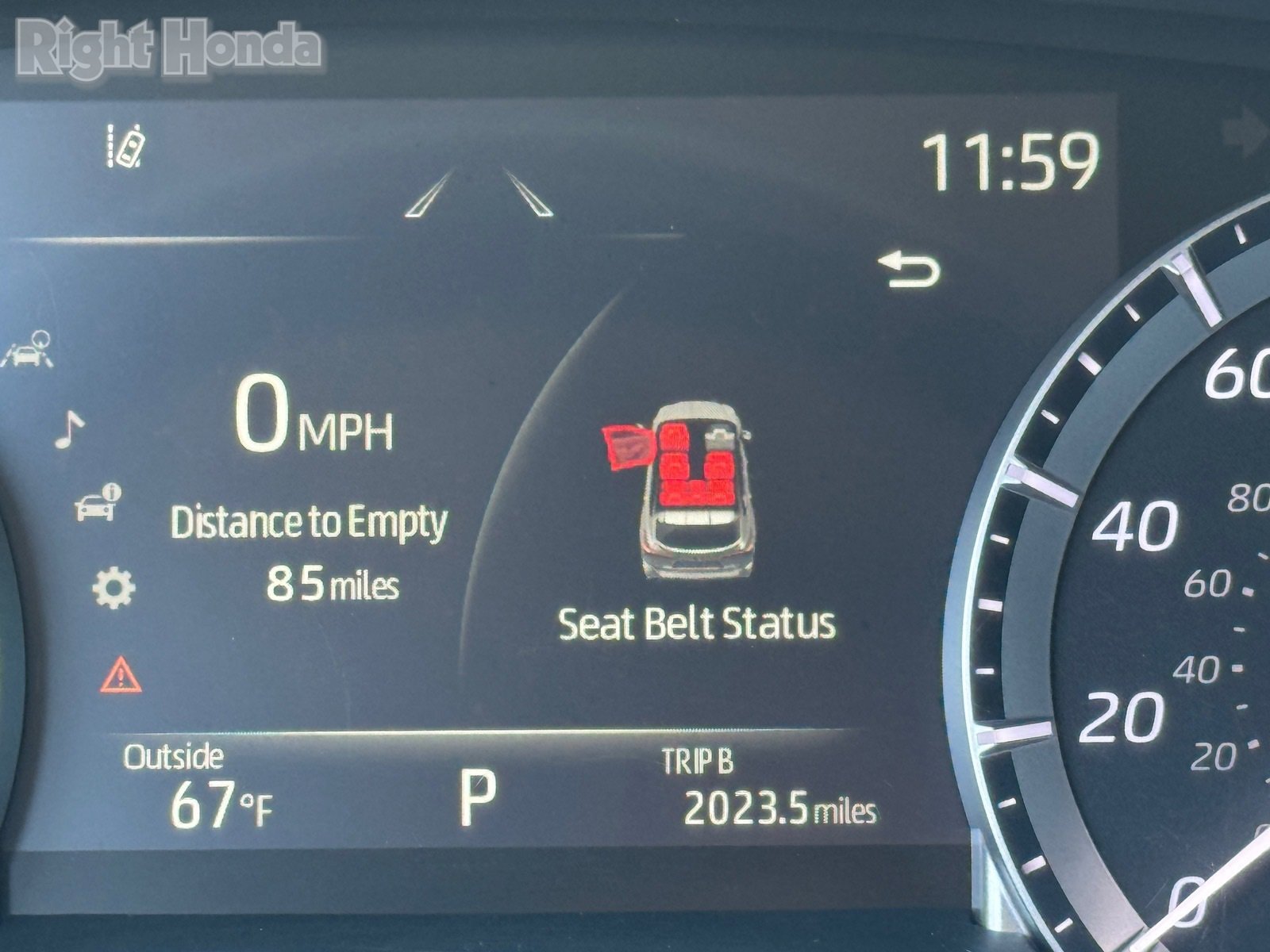 Used 2023 Toyota Highlander XLE image 27