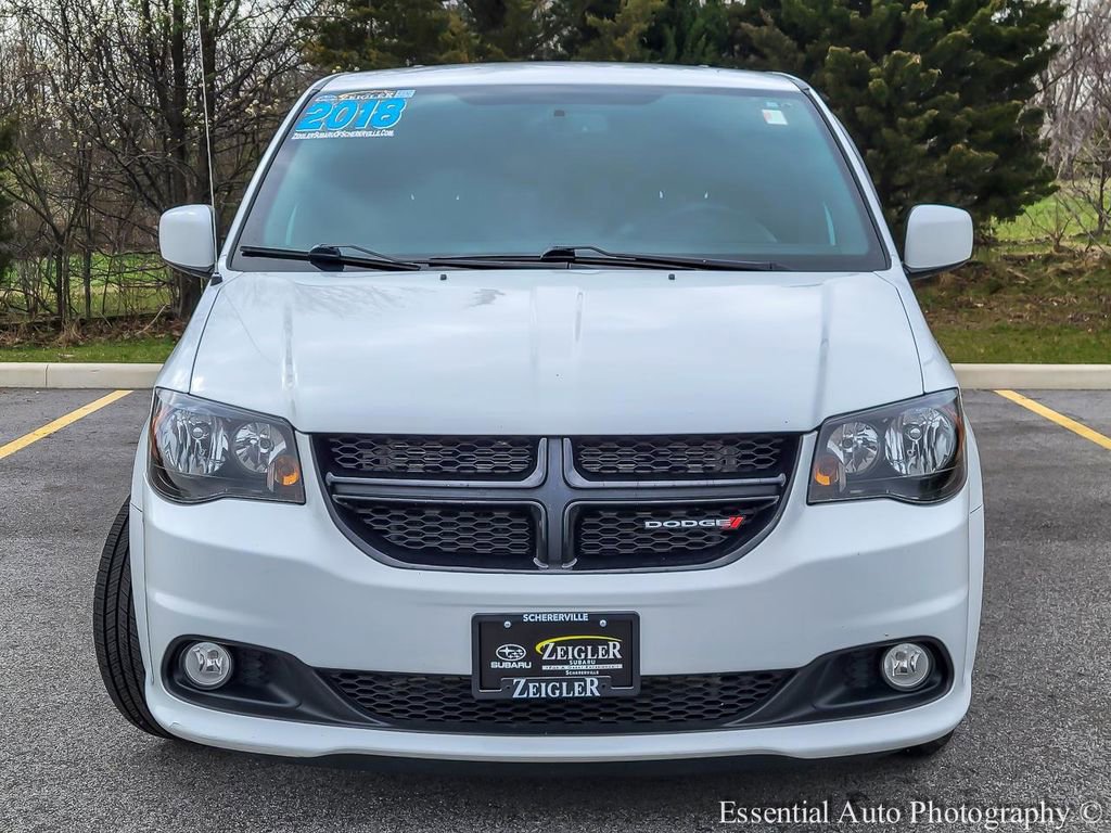 Used 2018 Dodge Grand Caravan SXT w/ Blacktop Package image 4