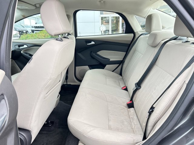Used 2015 Ford Focus SE FWD image 14