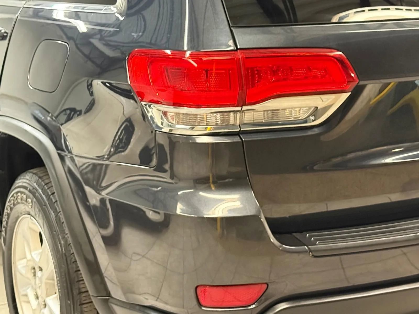 Used 2014 Jeep Grand Cherokee Laredo w/ Quick Order Package 23E image 24