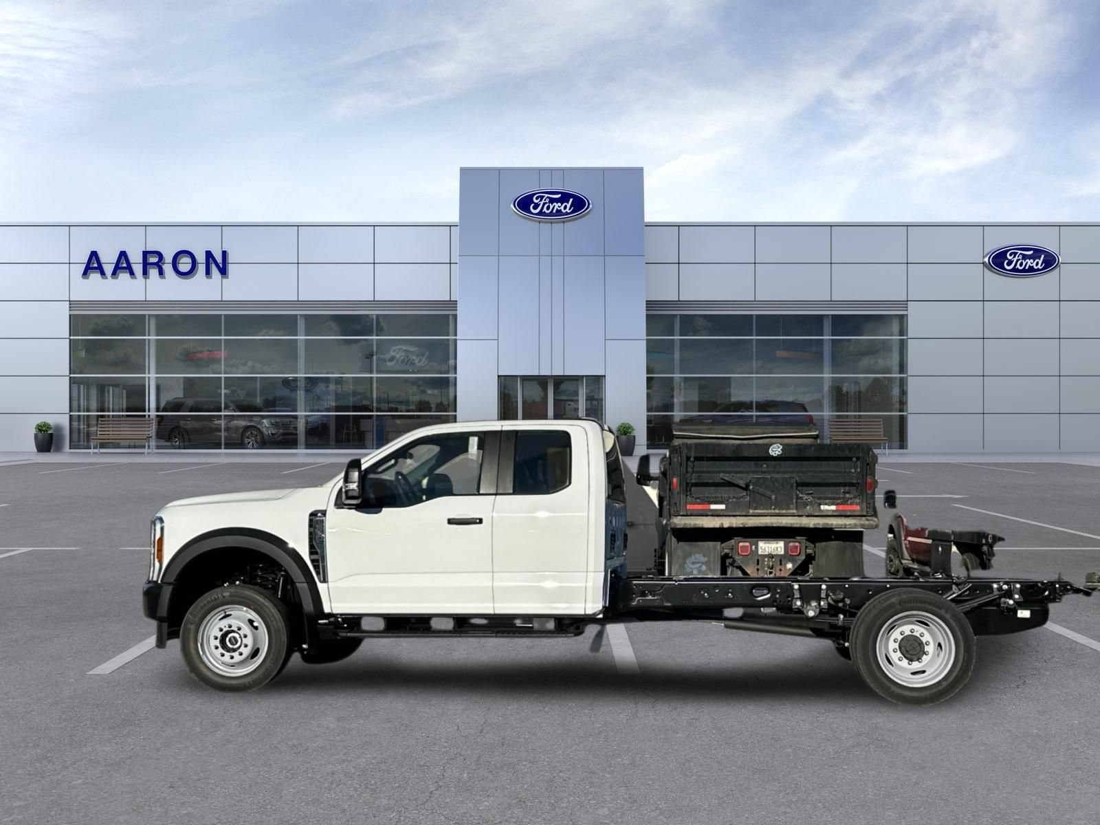 New 2026 Ford F550 4x4 Supercab Super Duty image 3