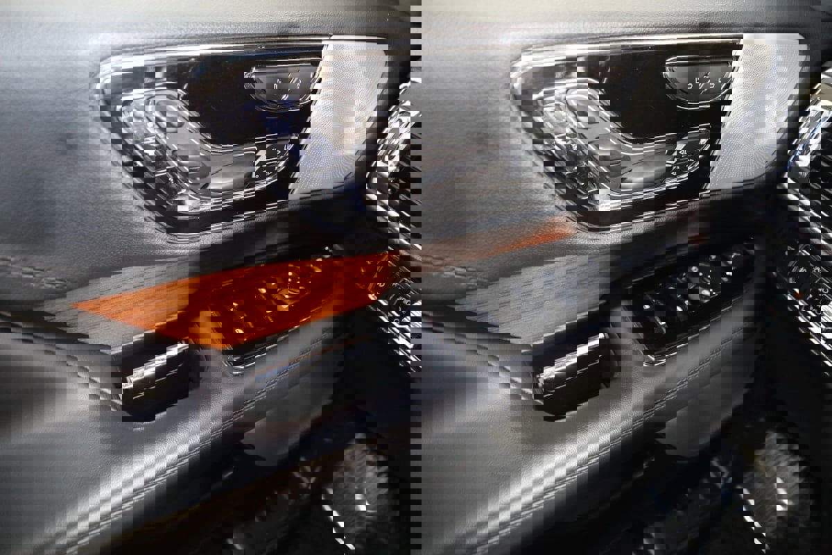 Used 2024 Lincoln Navigator L Reserve image 34