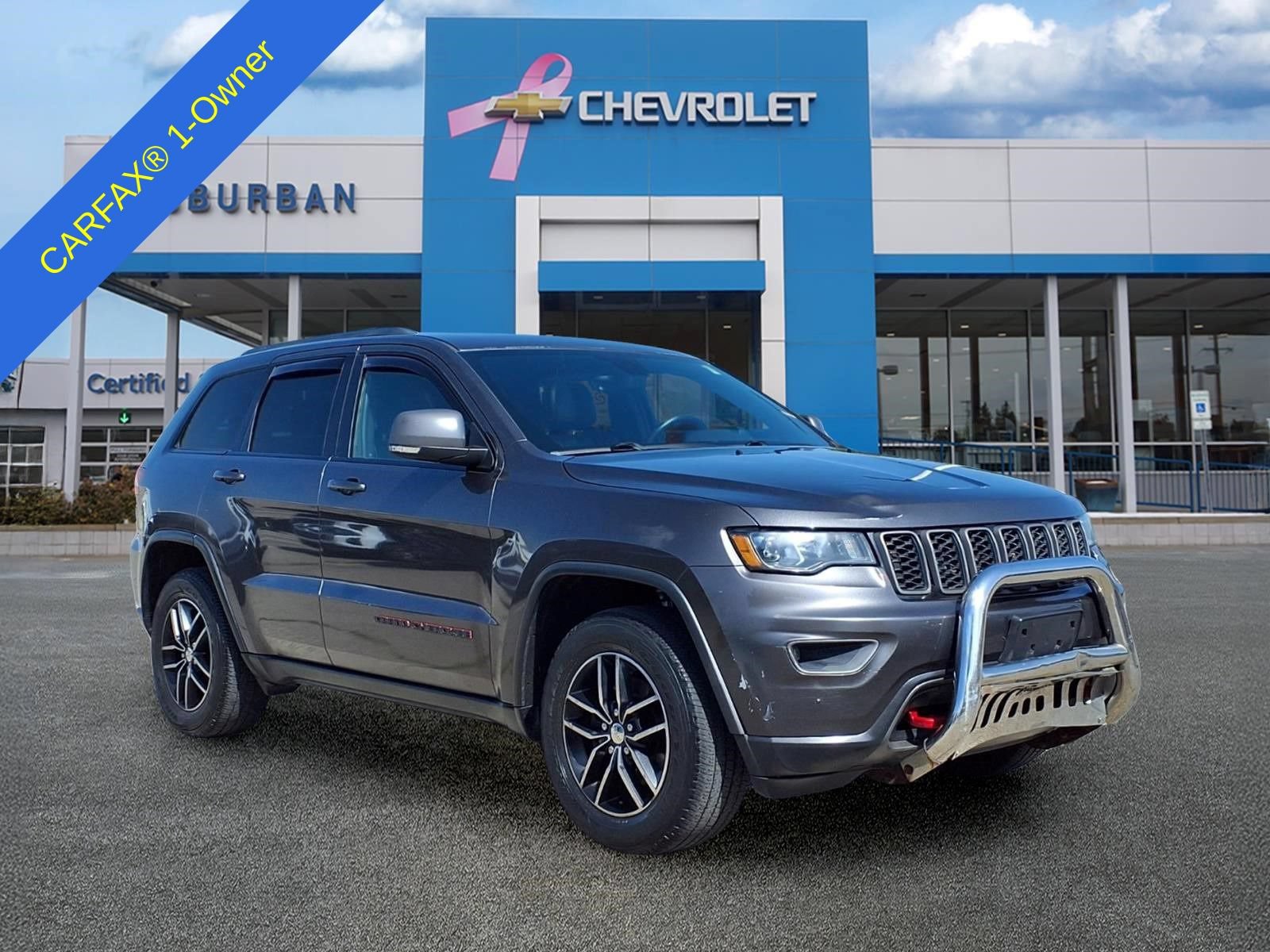 Used 2017 Jeep Grand Cherokee Trailhawk AWD/4WD image 3