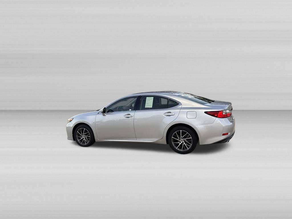 Used 2016 Lexus ES 350 w/ Premium Package w/Wood Trim FWD image 9