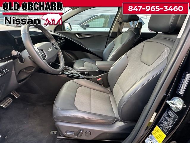 Used 2023 Kia Niro EX Touring FWD image 9