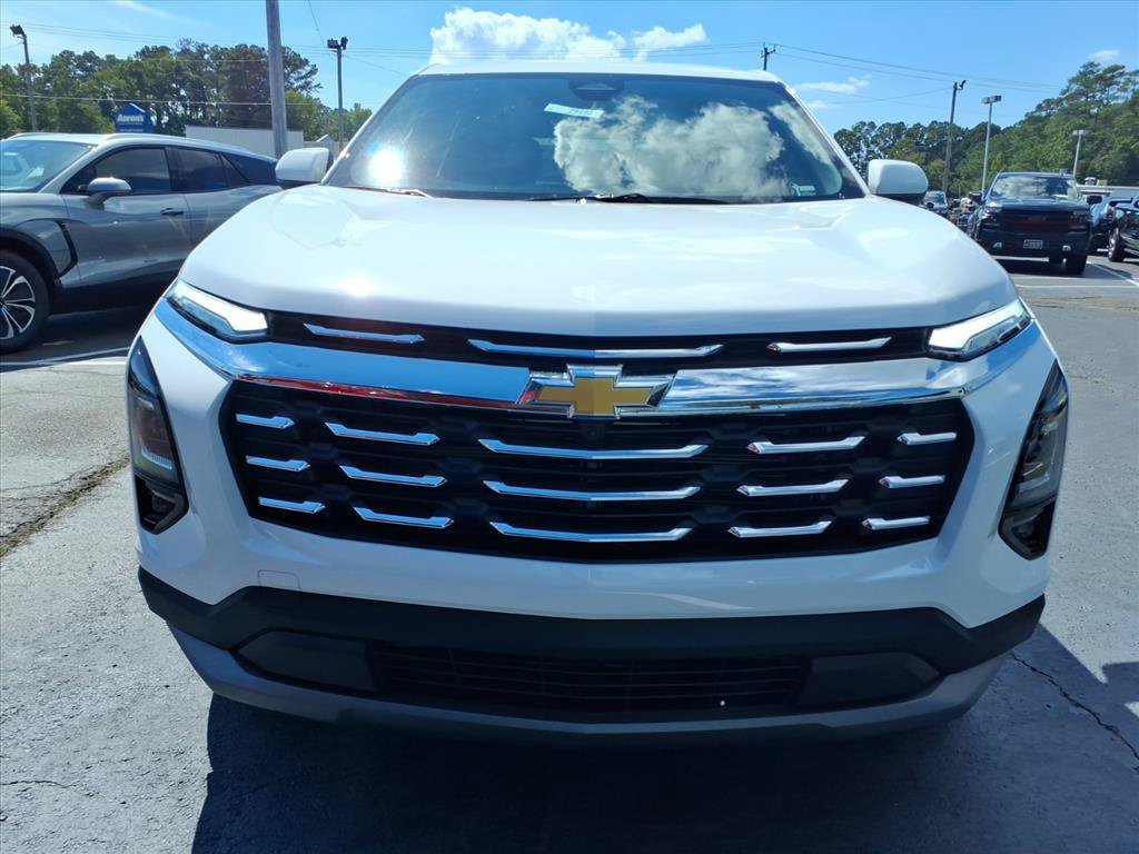 New 2027 Chevrolet Equinox LT w/ Safety and Technology Package FWD image 9