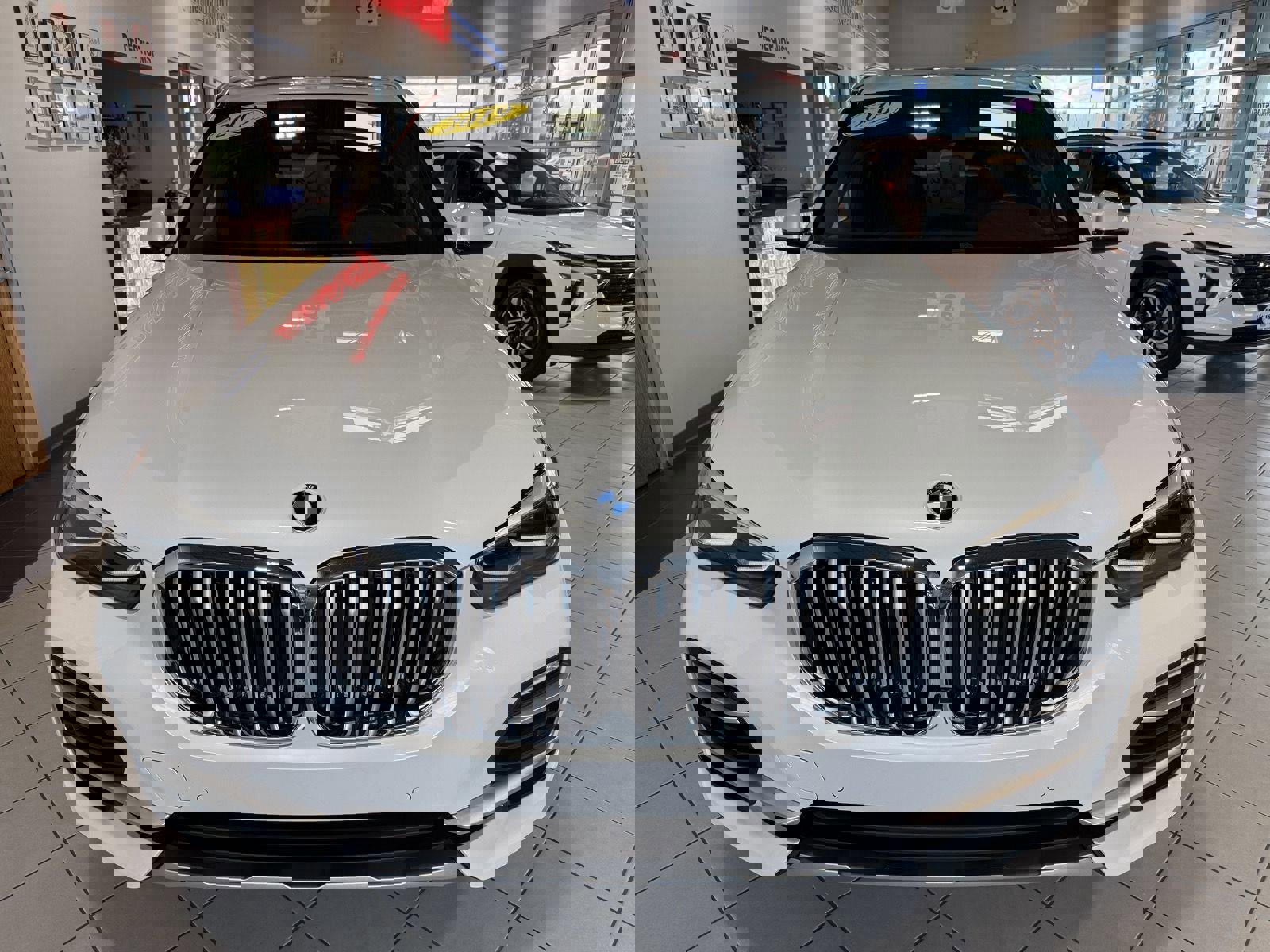Used 2019 BMW X5 xDrive40i w/ Convenience Package image 2