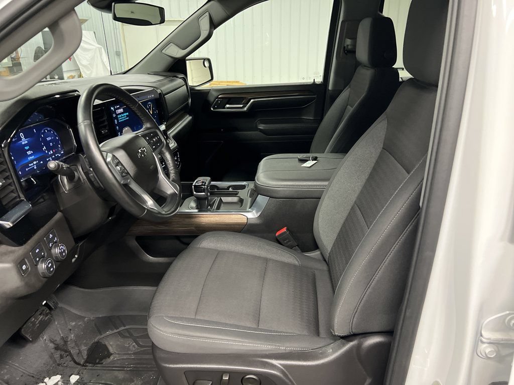 Certified 2024 Chevrolet Silverado 1500 RST w/ Protection Package AWD/4WD image 13