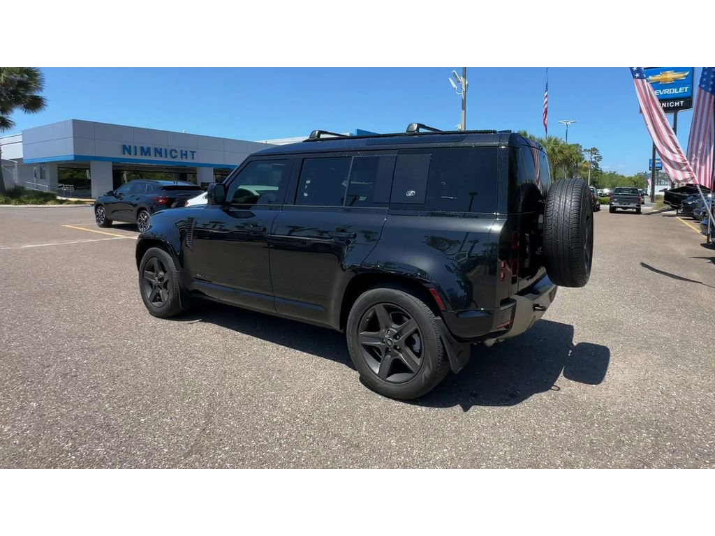 Used 2021 Land Rover Defender 110 X-Dynamic SE AWD/4WD image 6