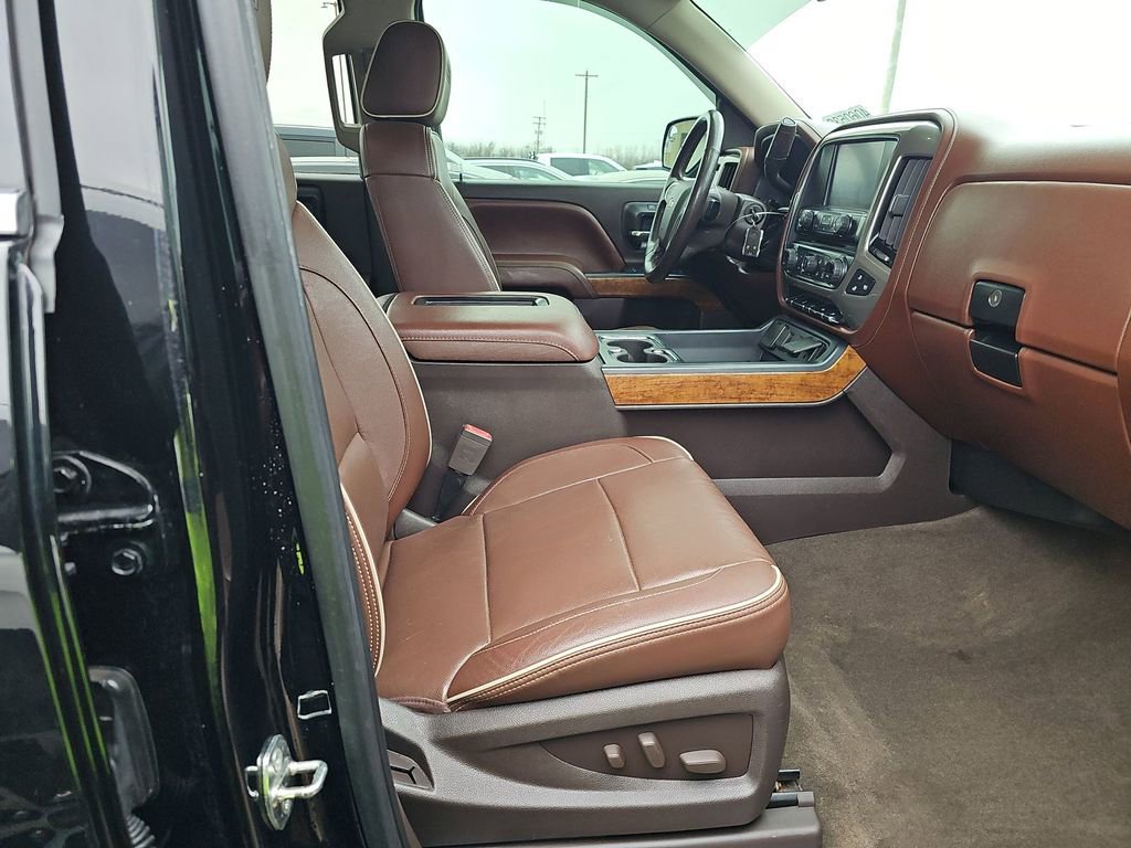 Used 2017 Chevrolet Silverado 1500 High Country image 17
