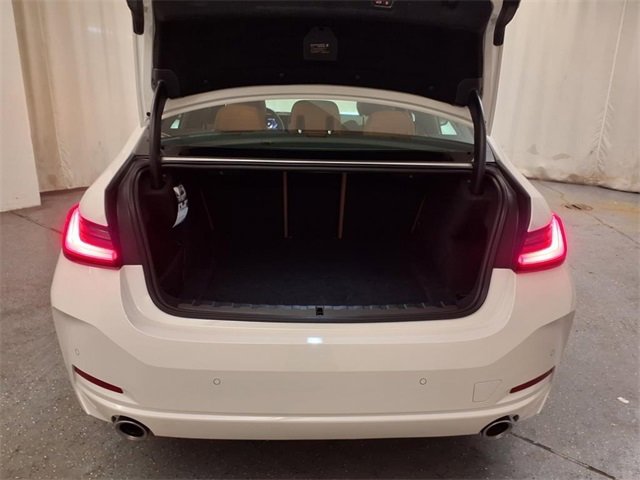 Used 2025 BMW 330i xDrive 330i xDrive w/ Premium Package image 12