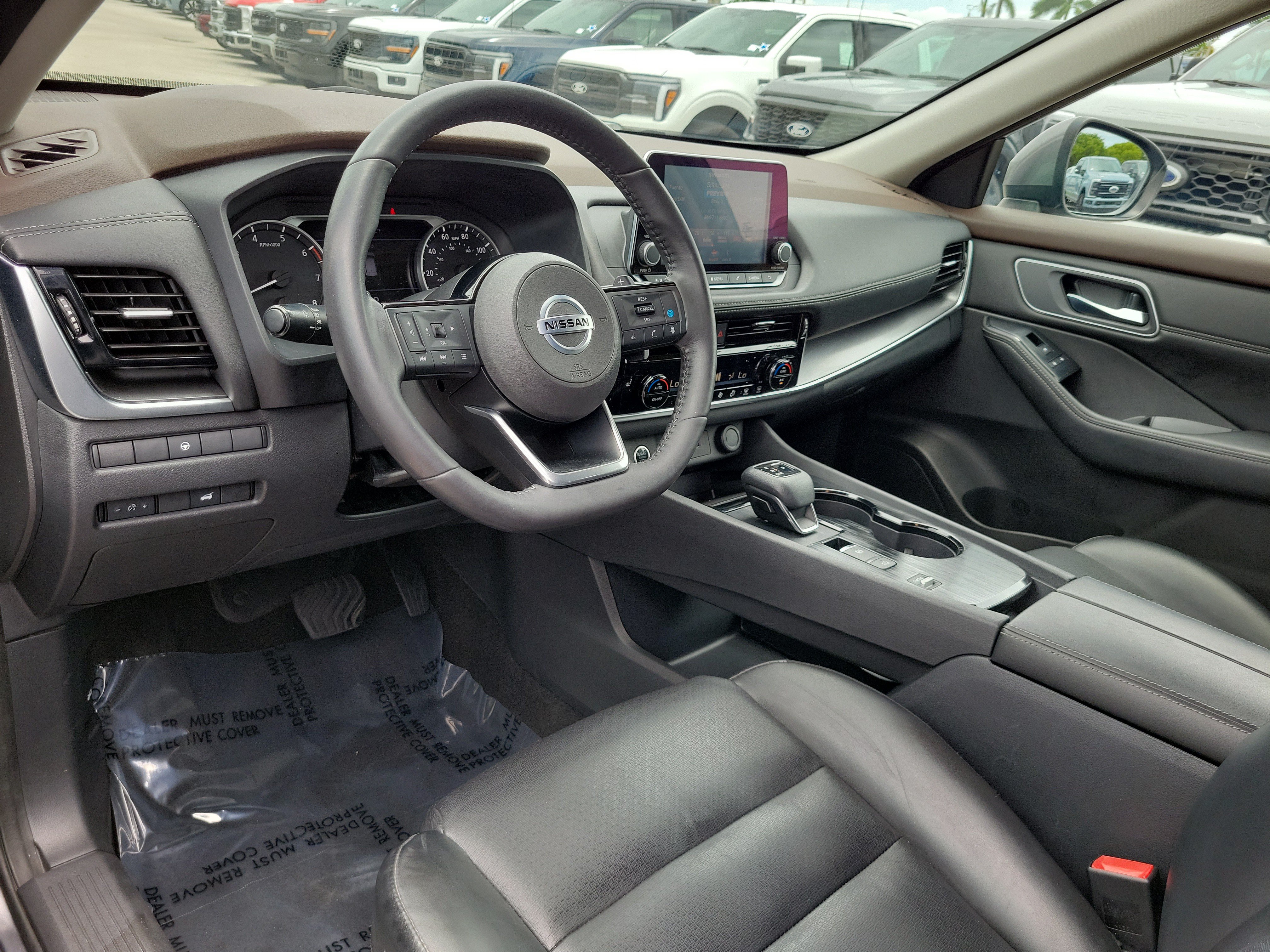 Used 2021 Nissan Rogue SV w/ Premium Package FWD image 9