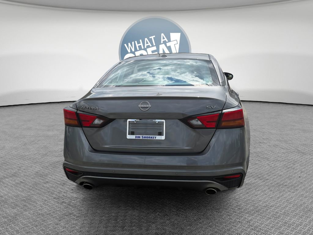 Used 2024 Nissan Altima 2.5 SV w/ SV Premium Package FWD image 5