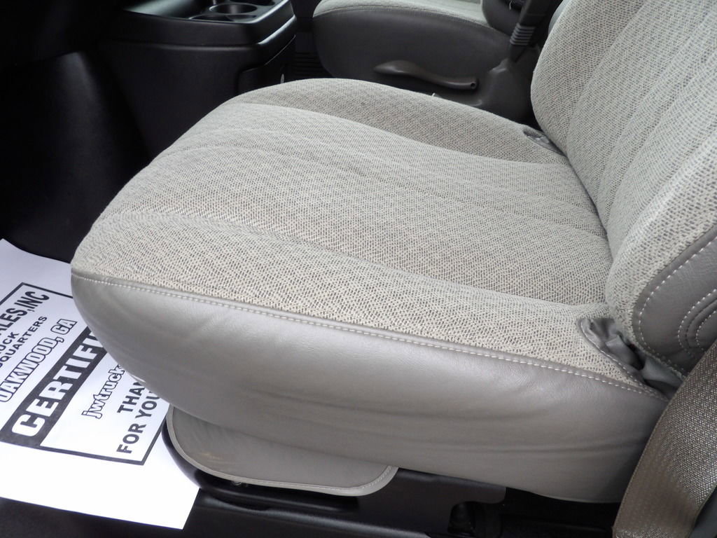 Used 2020 Chevrolet Express 3500 LS image 18