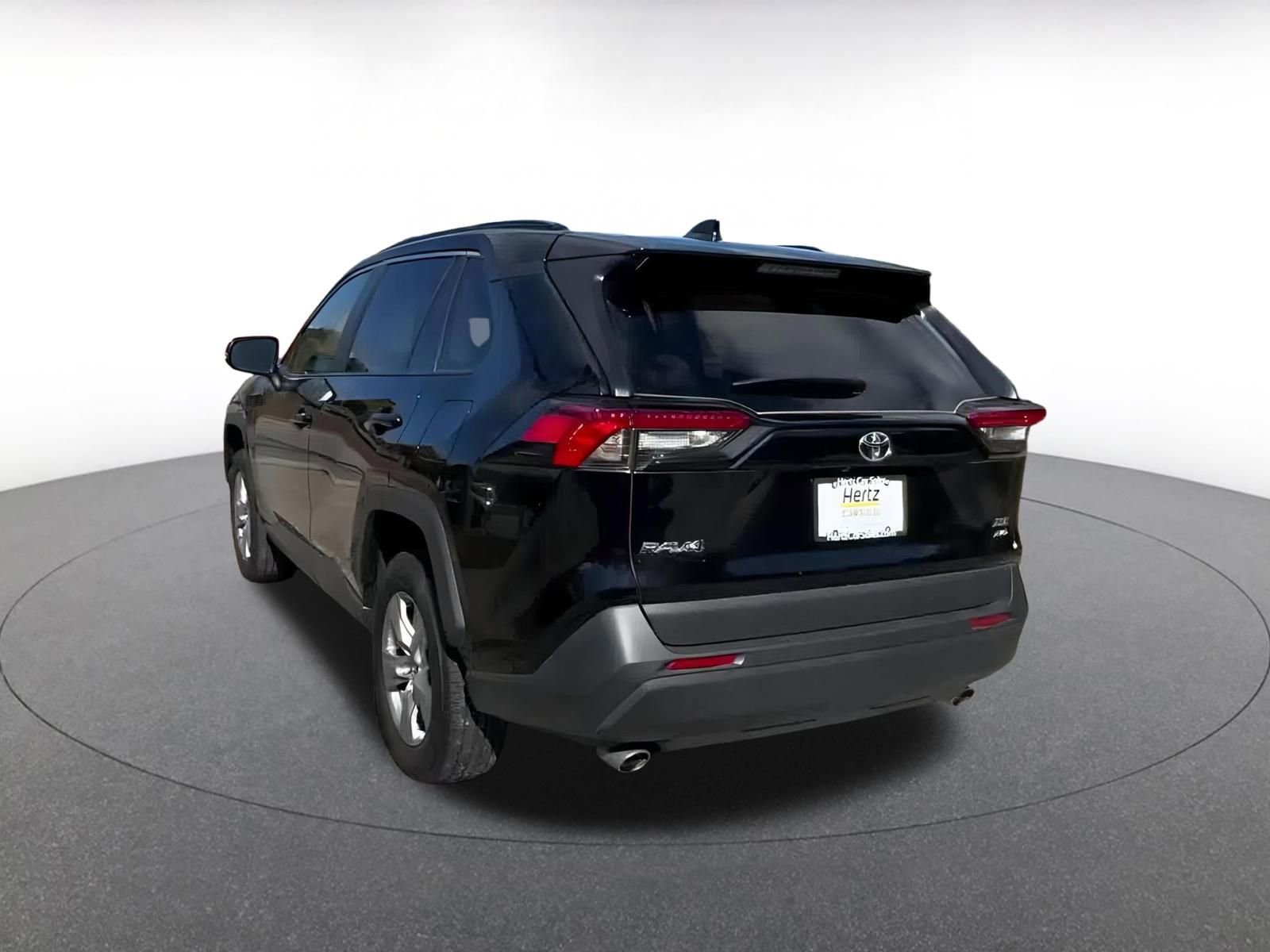 Used 2025 Toyota RAV4 XLE image 11