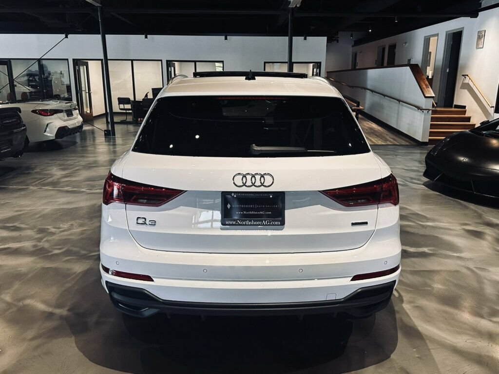 Used 2023 Audi Q3 2.0T Premium w/ Convenience Package AWD/4WD image 4