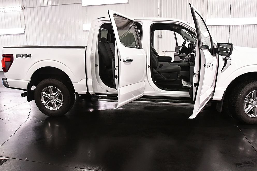 Used 2024 Ford F150 XLT w/ FX4 Off-Road Package AWD/4WD image 31